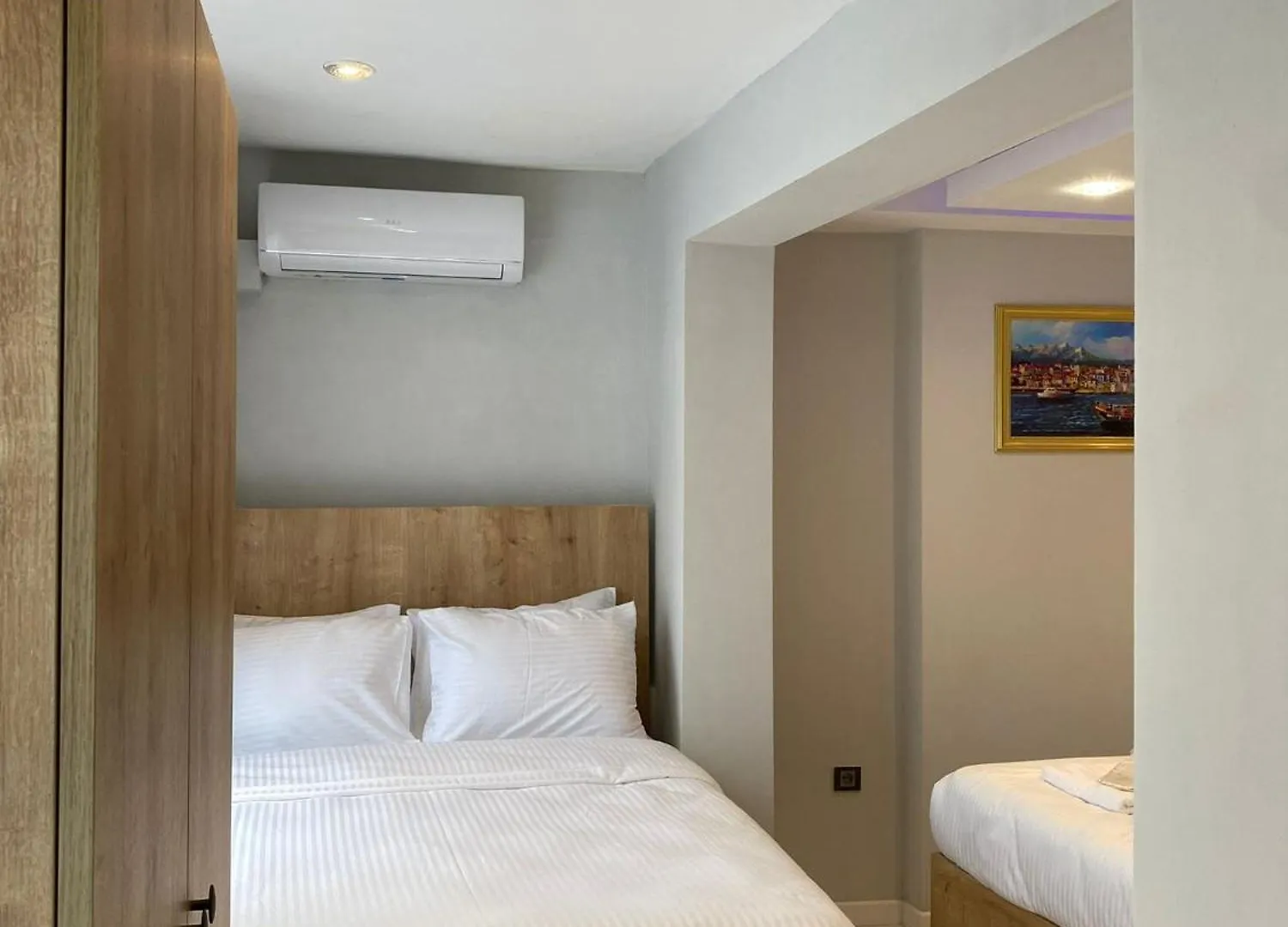 Taksim Eliana Hotel Istanbul 0*,
